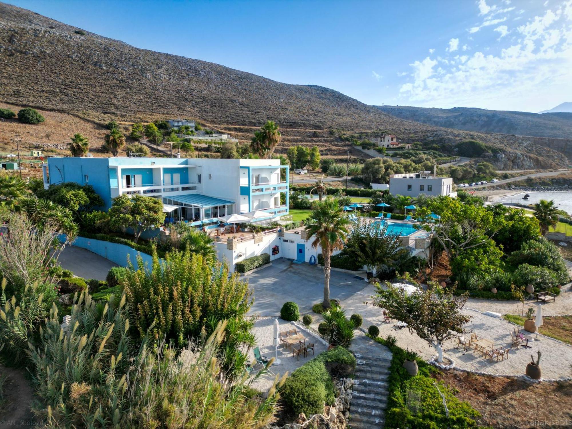 Kanakis Blue Beach Apartments Petres  Экстерьер фото