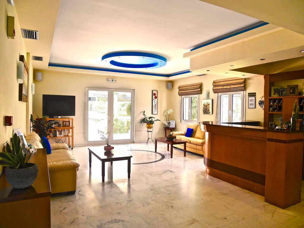 Kanakis Blue Beach Apartments Petres  Экстерьер фото