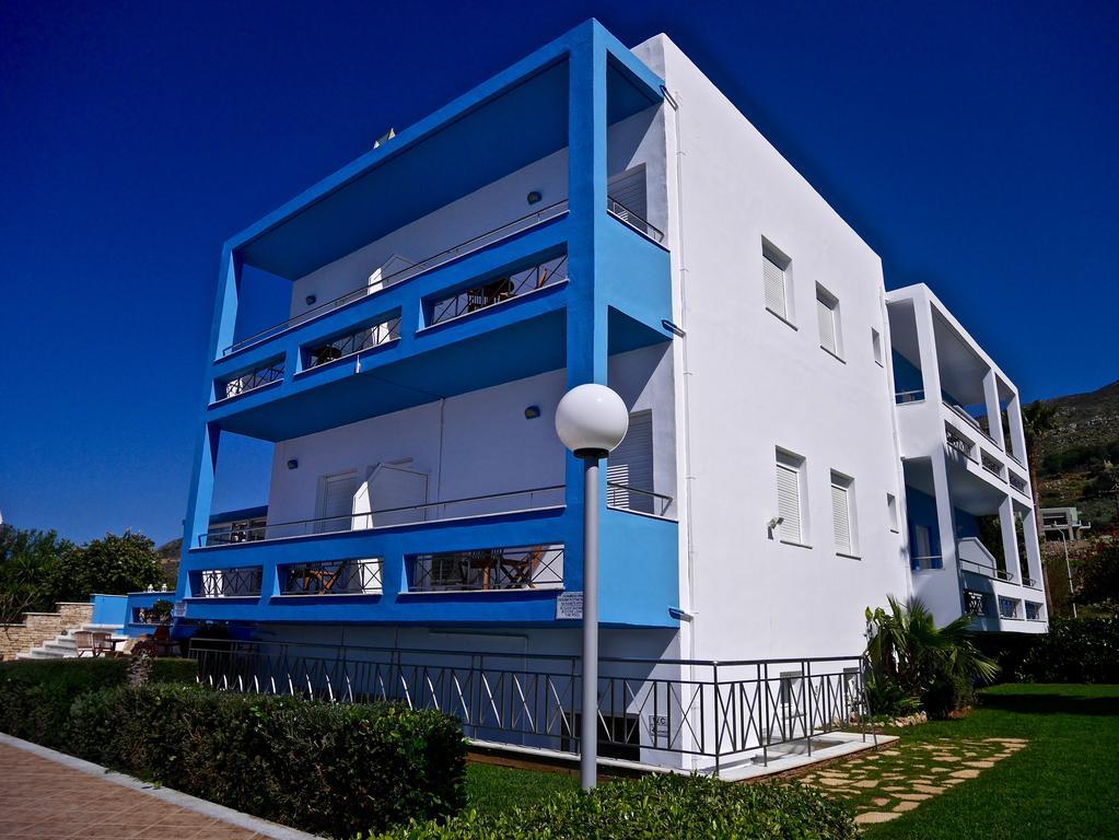Kanakis Blue Beach Apartments Petres  Экстерьер фото