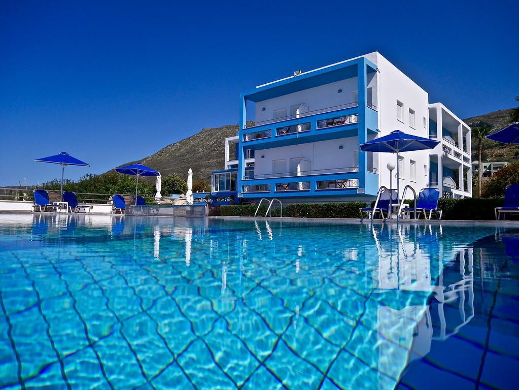 Kanakis Blue Beach Apartments Petres  Экстерьер фото